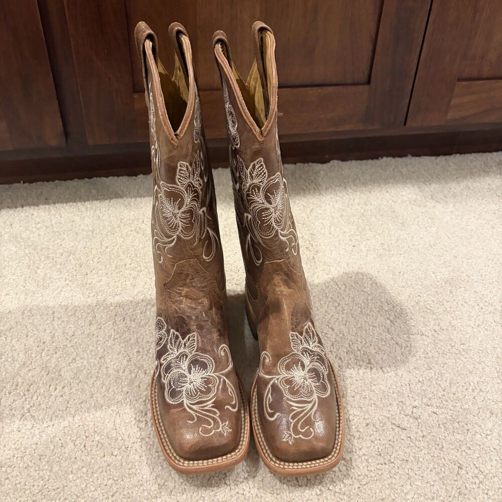 Display Try On Shyanne Women’s Lasy Floral embroidered Western Boots Brown Sz 7 - Picture 3 of 10